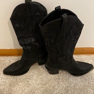 Black Cowboy boots